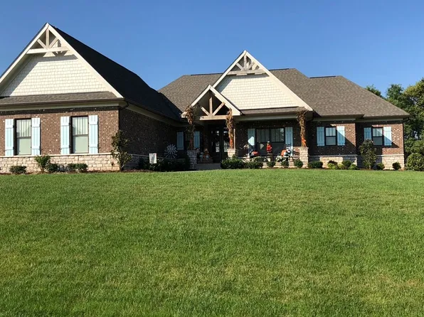 702 Fox Lair Blvd, Fisherville, KY 40023