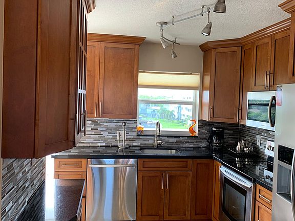 3rd image of 1536 SE 15th Ct APT 504