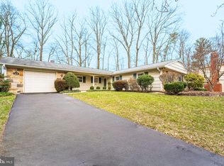 1725 Torrington Pl, Crofton, MD 21114