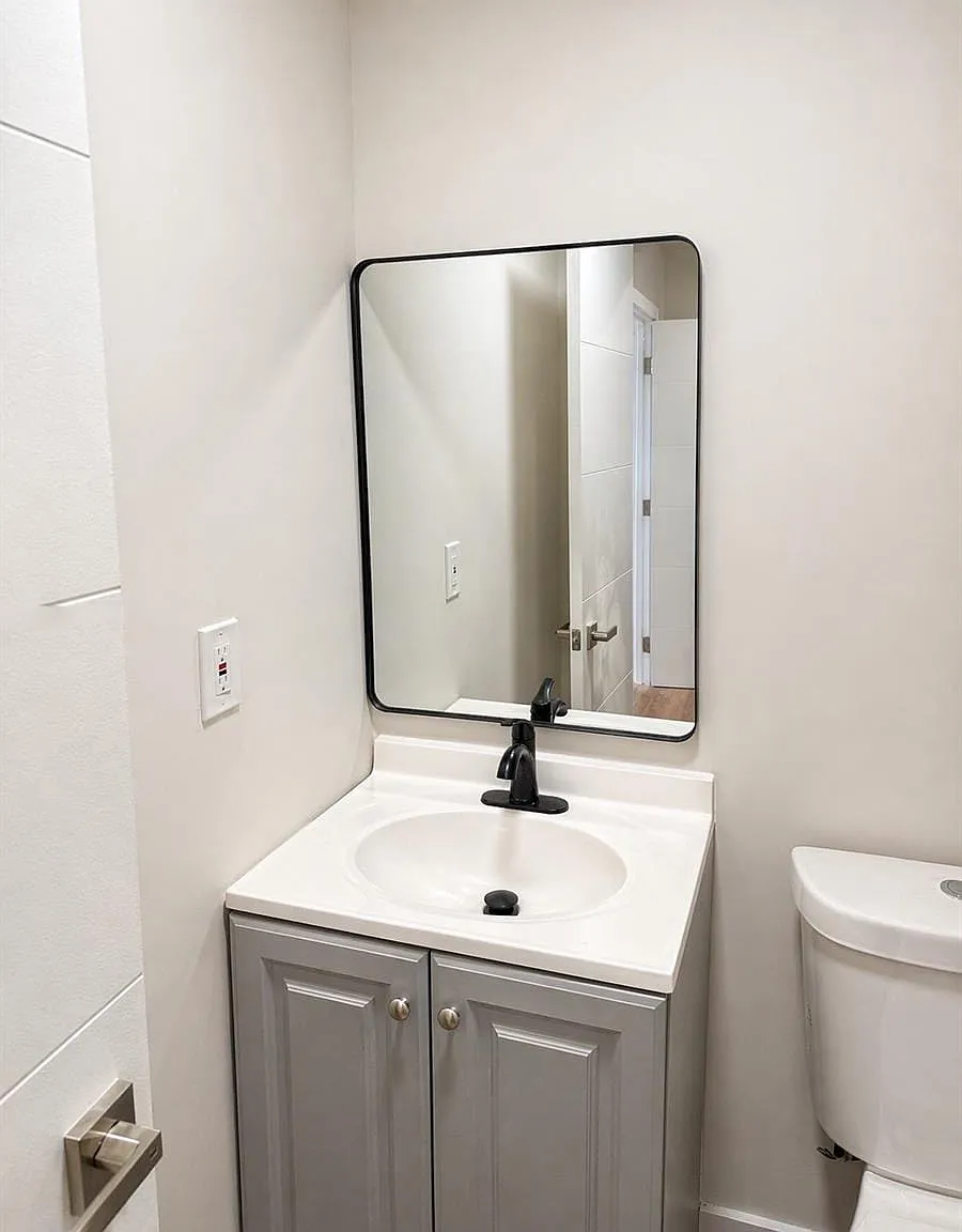 2 bed, 650 sqft, $2,350 — Photo 1