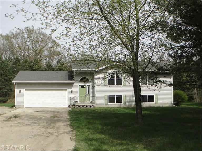 1st image of 13982 Twin Oaks Dr