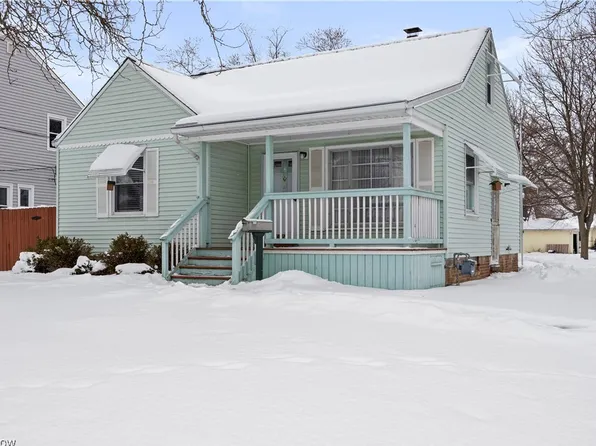 6883 Orchard Blvd, Parma Heights, OH 44130