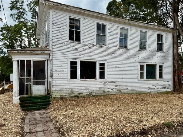 7 W Church St, West Chazy, NY 12992