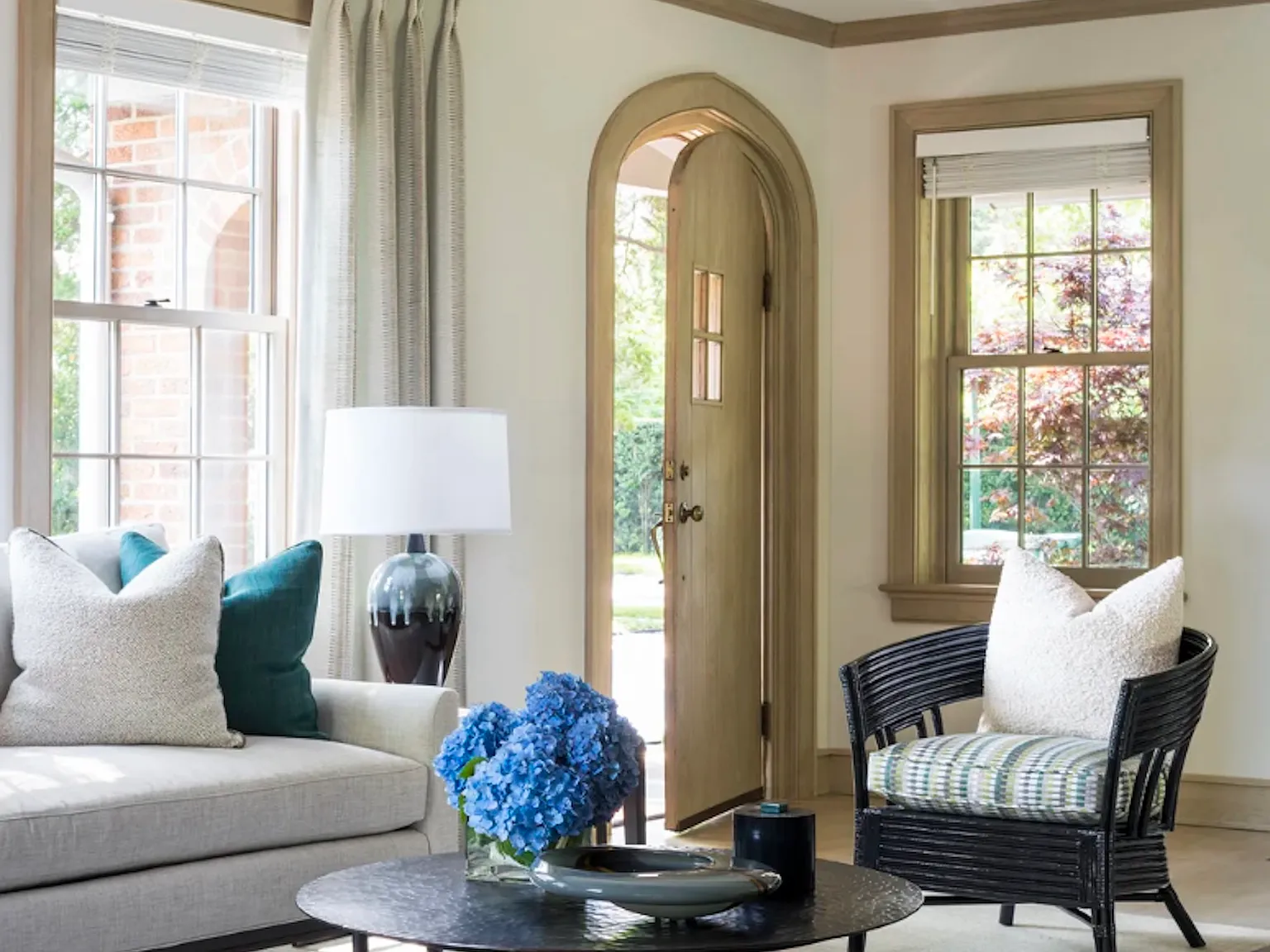 East Hampton Village Prime on Mill Hill Lane — Photo 4