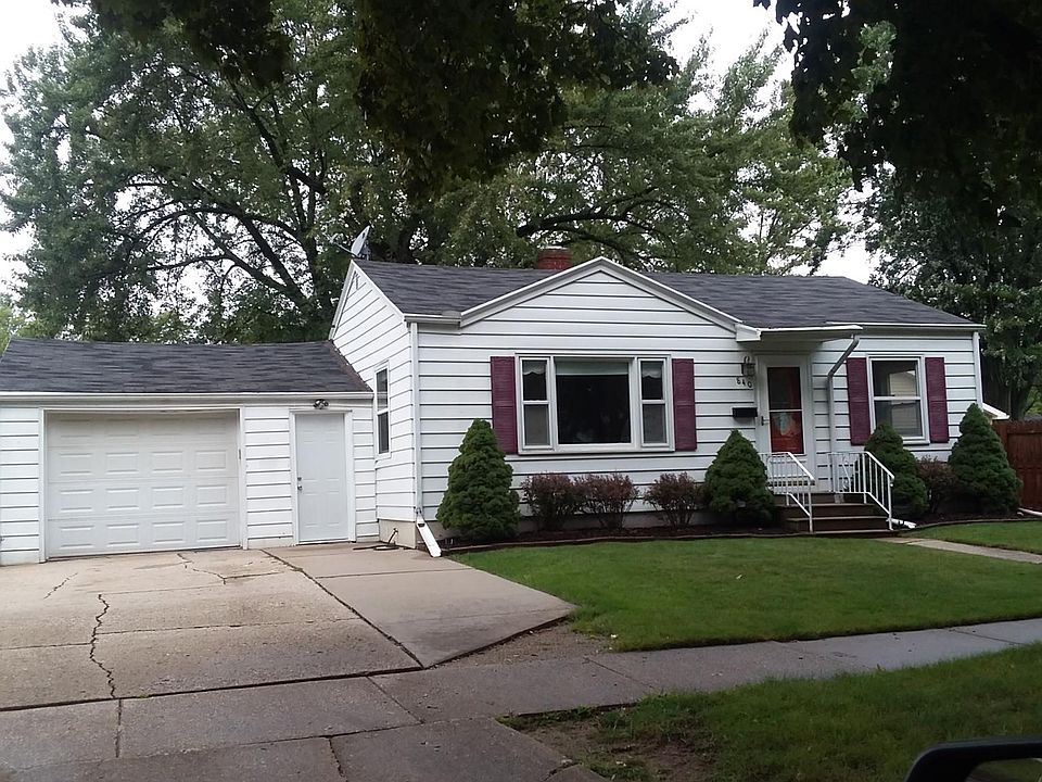 Front of the house been landscaped