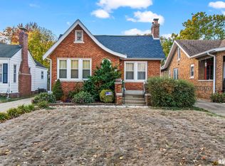 1929 S Walnut St, Springfield, IL 62704