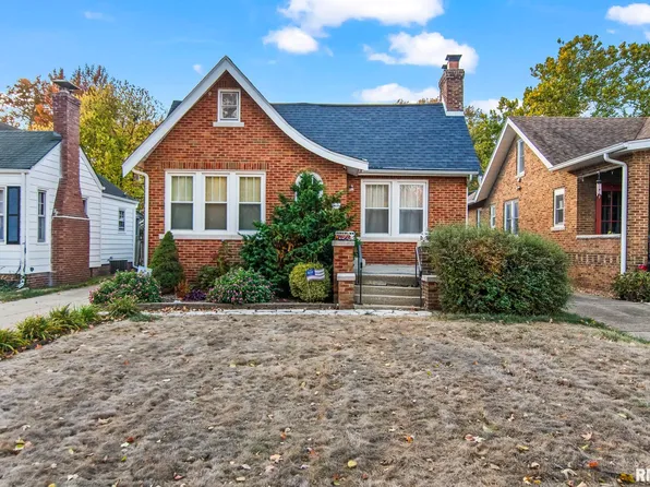 1929 S Walnut St, Springfield, IL 62704