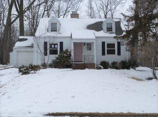 65 Woodcrest Cir, Springfield, NJ 07081