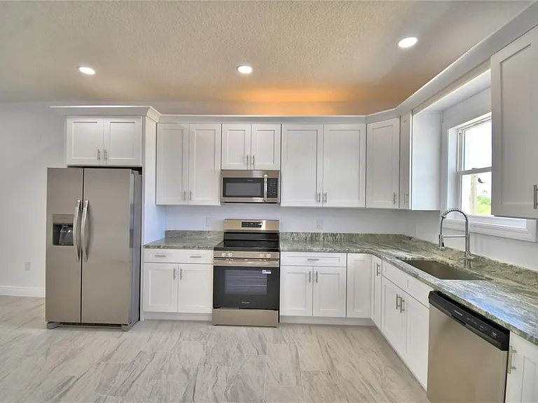 7951 Sarasota Dr #A — Photo 5