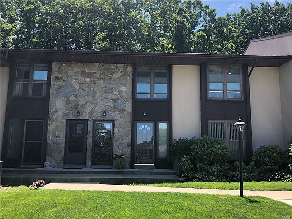 3rd image of 8 Poplar Ct #8