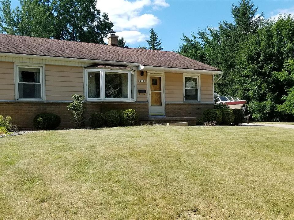 1st image of 210 Wheeler Ct