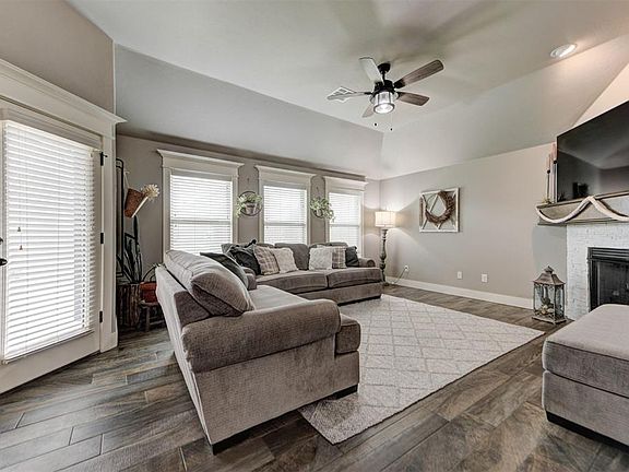 4th image of 13316 Outdoor Living Dr