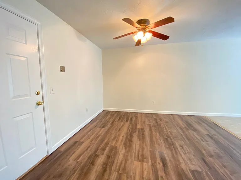Park View Hills Condominiums — Photo 30