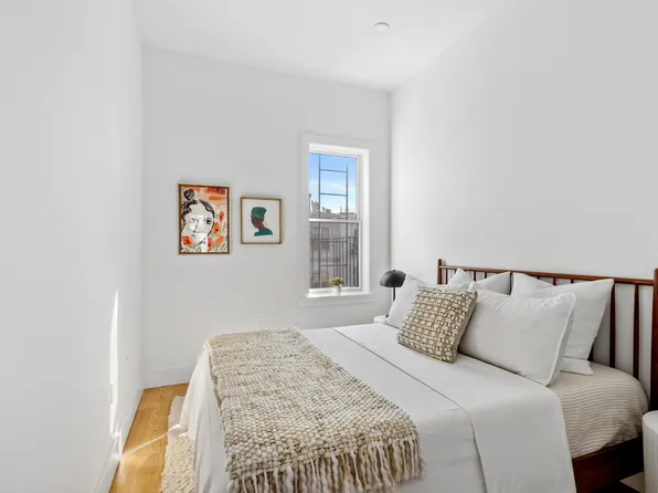 1174 Putnam Avenue image 10 of 13