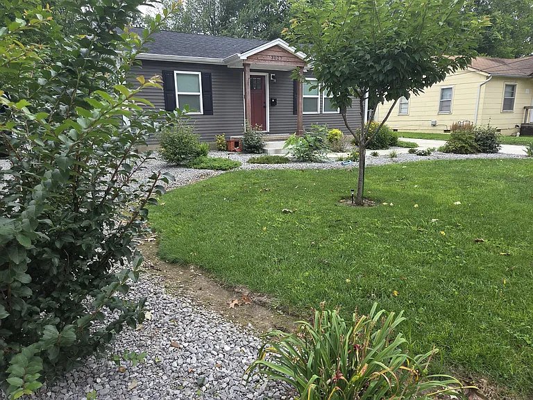 3027 Virginia St — Photo 2