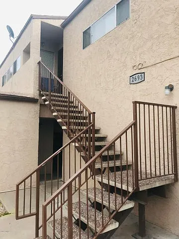 2 bed, 780 sqft, $1,800 — Photo 2