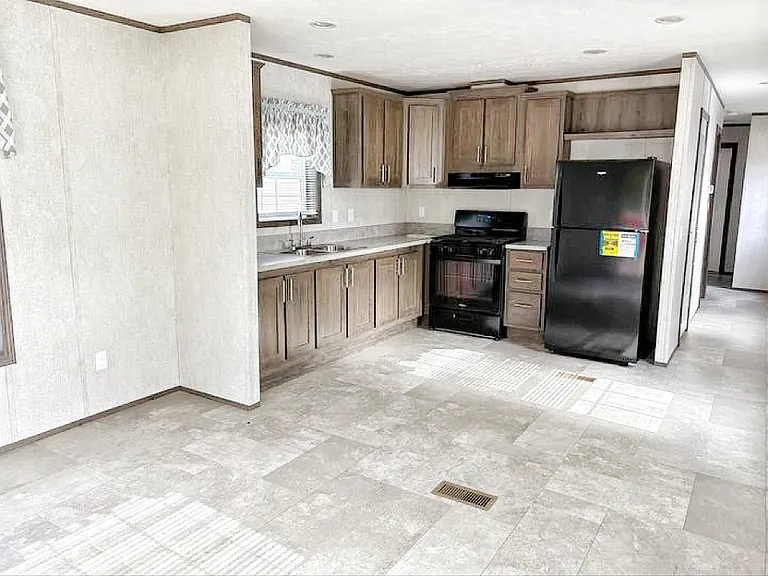 3033 Willow Street Pike — Photo 2