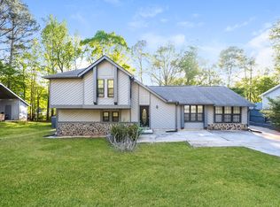 305 Peachtree Dr, Riverdale, GA 30274