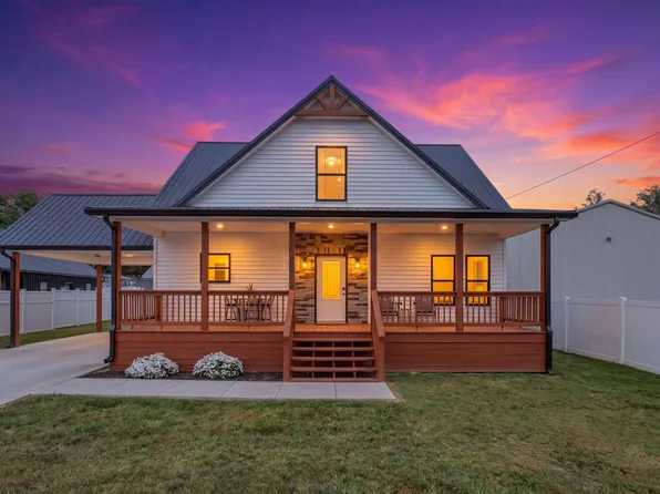 906 Davidson St, Tullahoma, TN 37388