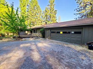 225 Ray Dr, Merlin, OR 97532