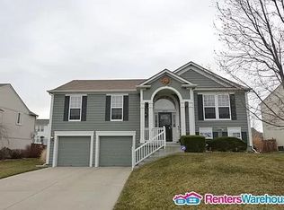 1810 W Fredrickson Cir, Olathe, KS 66061