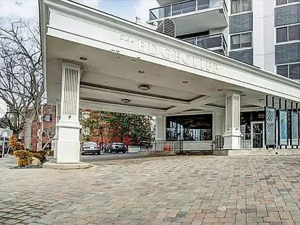 2200 Victory Pkwy Unit 1201, Cincinnati, OH 45206