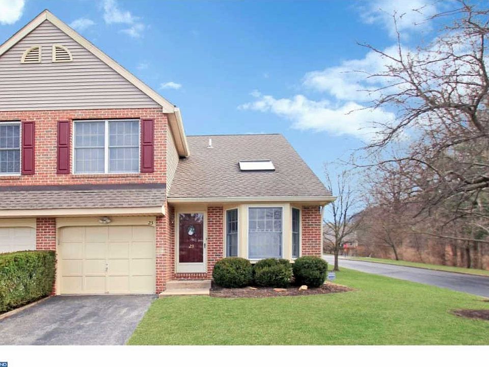 1st image of 23 Willow Ct