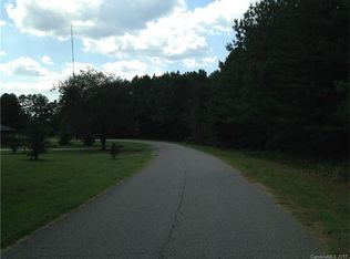 163 Jennings Rd, Dallas, NC 28034