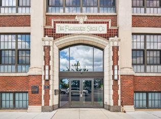 3963 W Belmont Ave UNIT 210, Chicago, IL 60618