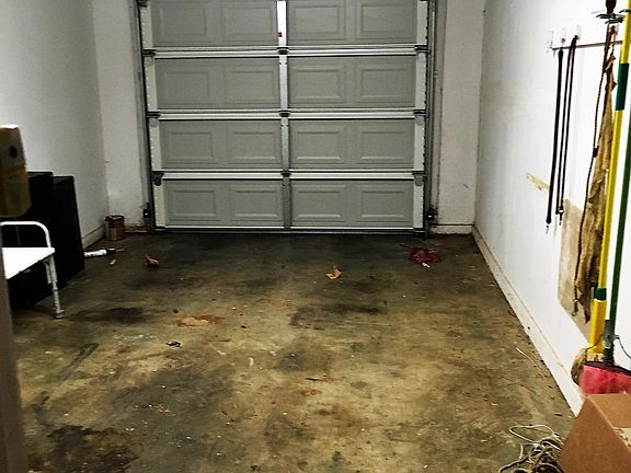 4th image of 2263 S 34th St