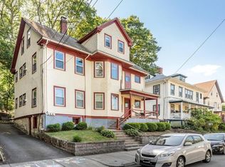 17 Circuit Ave FLOOR 1, Newton, MA 02461