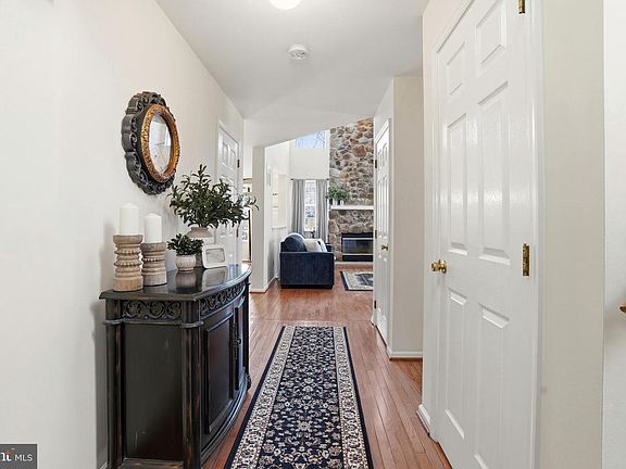 4th image of 1109 Cornwallis Way