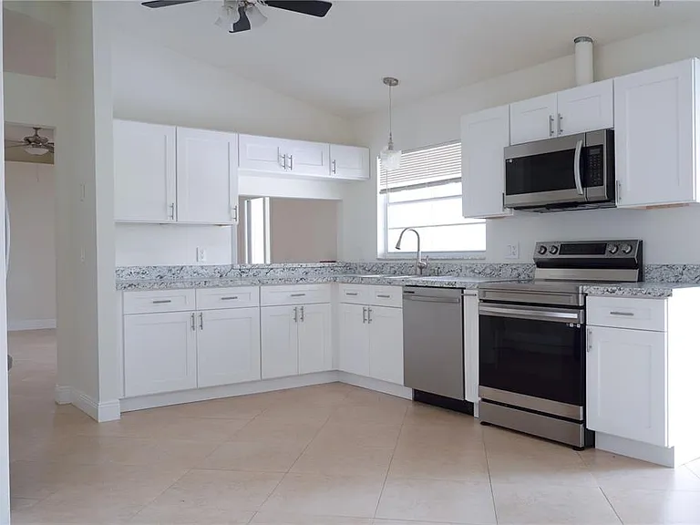 970 Amy Ridge Ct — Photo 11