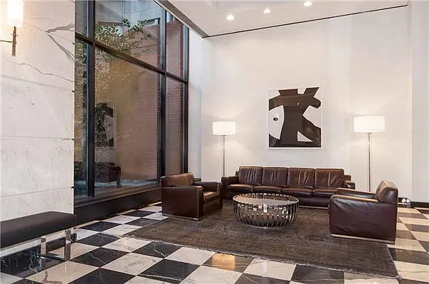 Rented by Engel & Völkers New York City | media 10