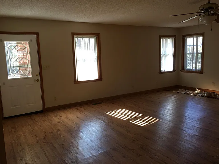 1832 Golf Course Rd — Photo 8