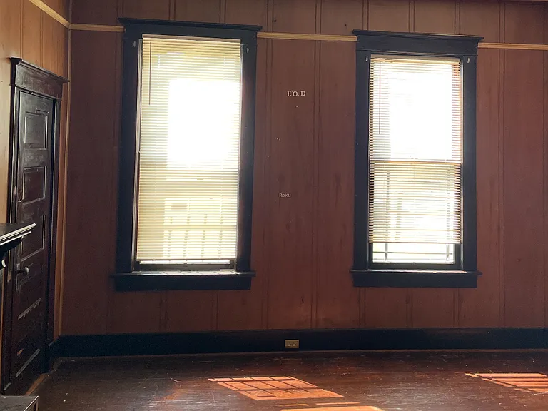 436 Cambridge Ave — Photo 2