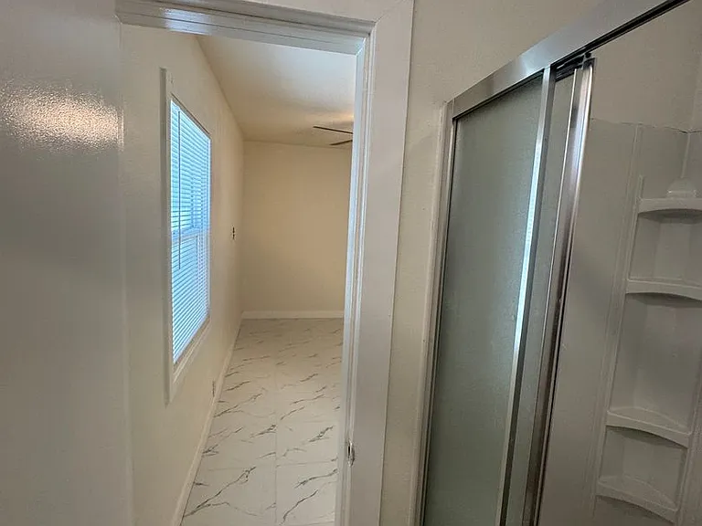 819 S Cypress Ave — Photo 46