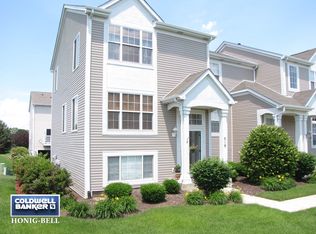 519 Silver Leaf Dr, Joliet, IL 60431