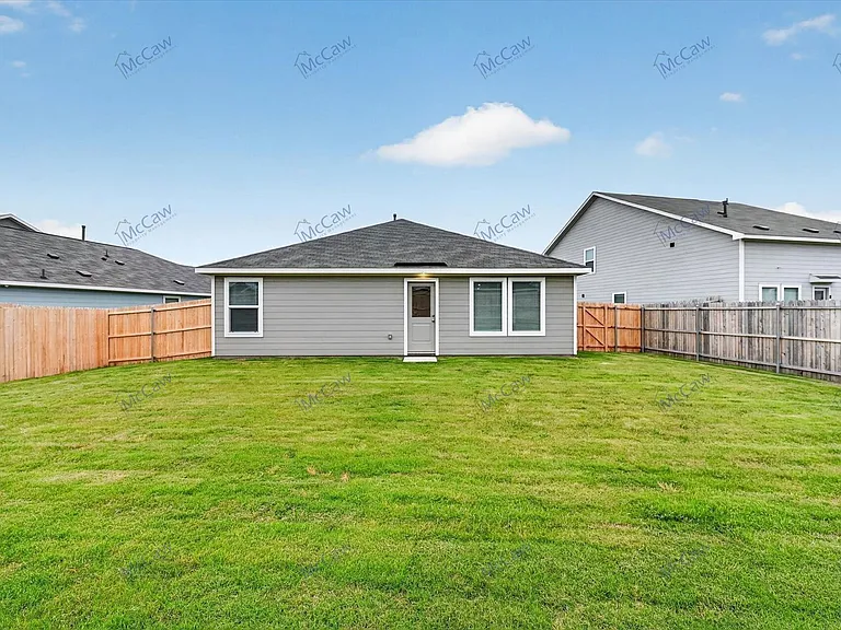 4041 Arklow St — Photo 17