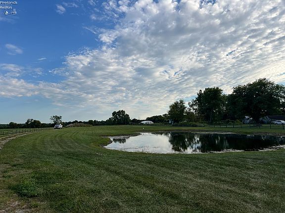 3rd image of 0 W Lake Rd