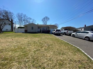 150 Simmons Dr, East Islip, NY 11730