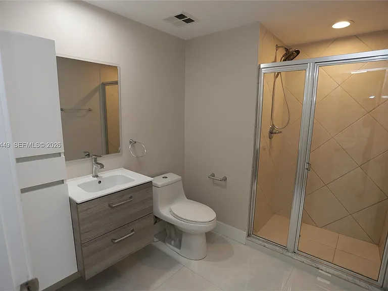 325 Biscayne Blvd #1822 — Photo 13