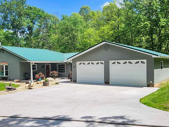 2nd image of 2954 Peacock Ln