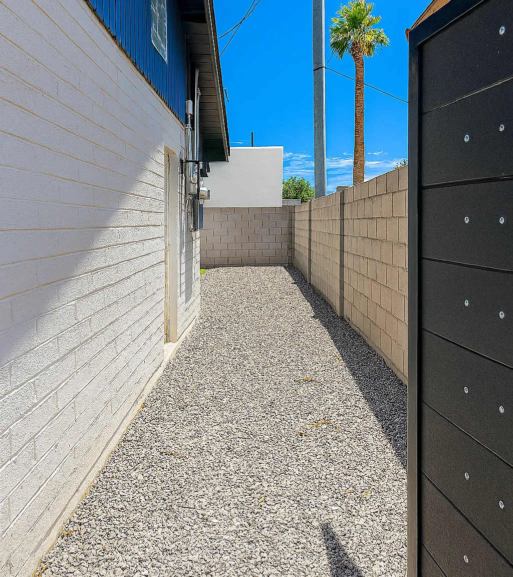 2208 N 26th St — Photo 4