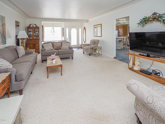 3rd image of 8338 Greenfield Shores Dr