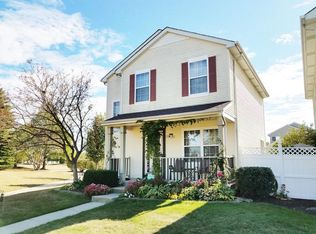 135 Mountain Laurel Ct, Romeoville, IL 60446