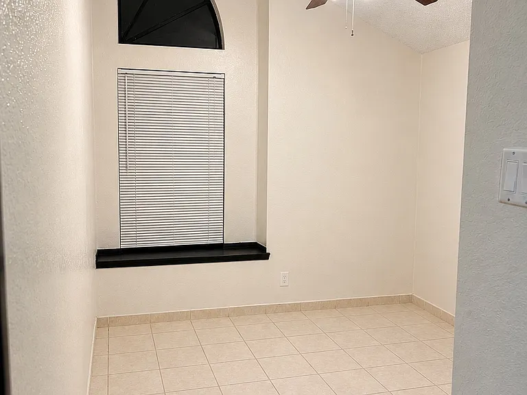 10918 Yogi Berra Cir — Photo 7