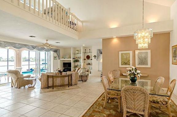 3rd image of 1016 Fieldstone Dr