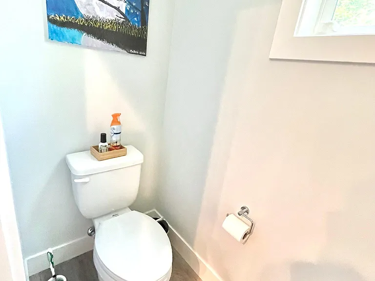 Half bath in main level