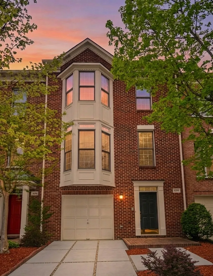 Photo 2 of 12 - 4054 Werthers Ct - Fairfax, VA Building Photo - 4054 Werthers Ct
